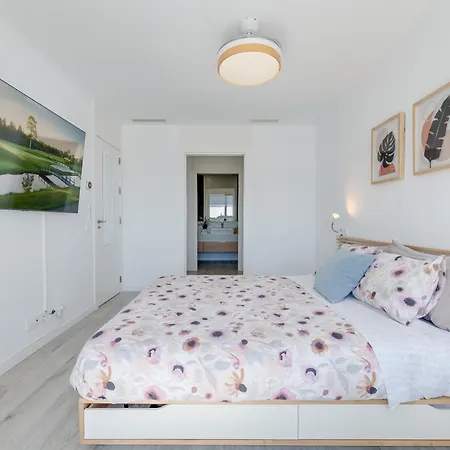 Apartment Newly Built Modern 3 Bdrm Townhouse With Sea View Estepona