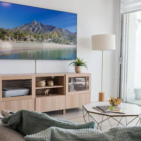 Apartment Newly Built Modern 3 Bdrm Townhouse With Sea View *