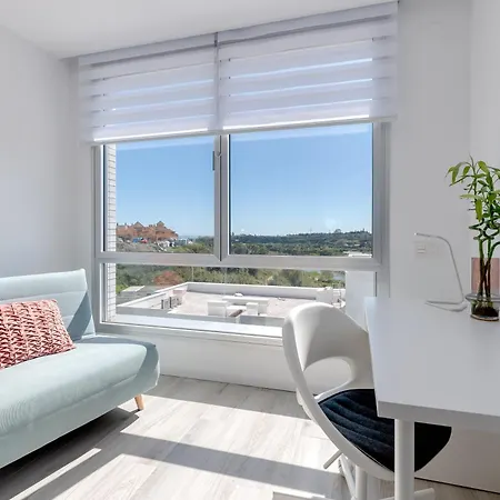 Newly Built Modern 3 Bdrm Townhouse With Sea View Apartment *