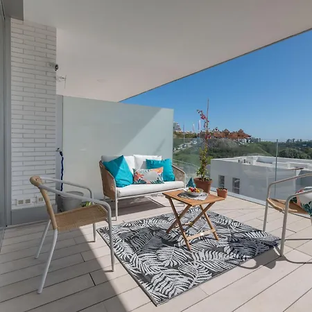 Newly Built Modern 3 Bdrm Townhouse With Sea View Estepona